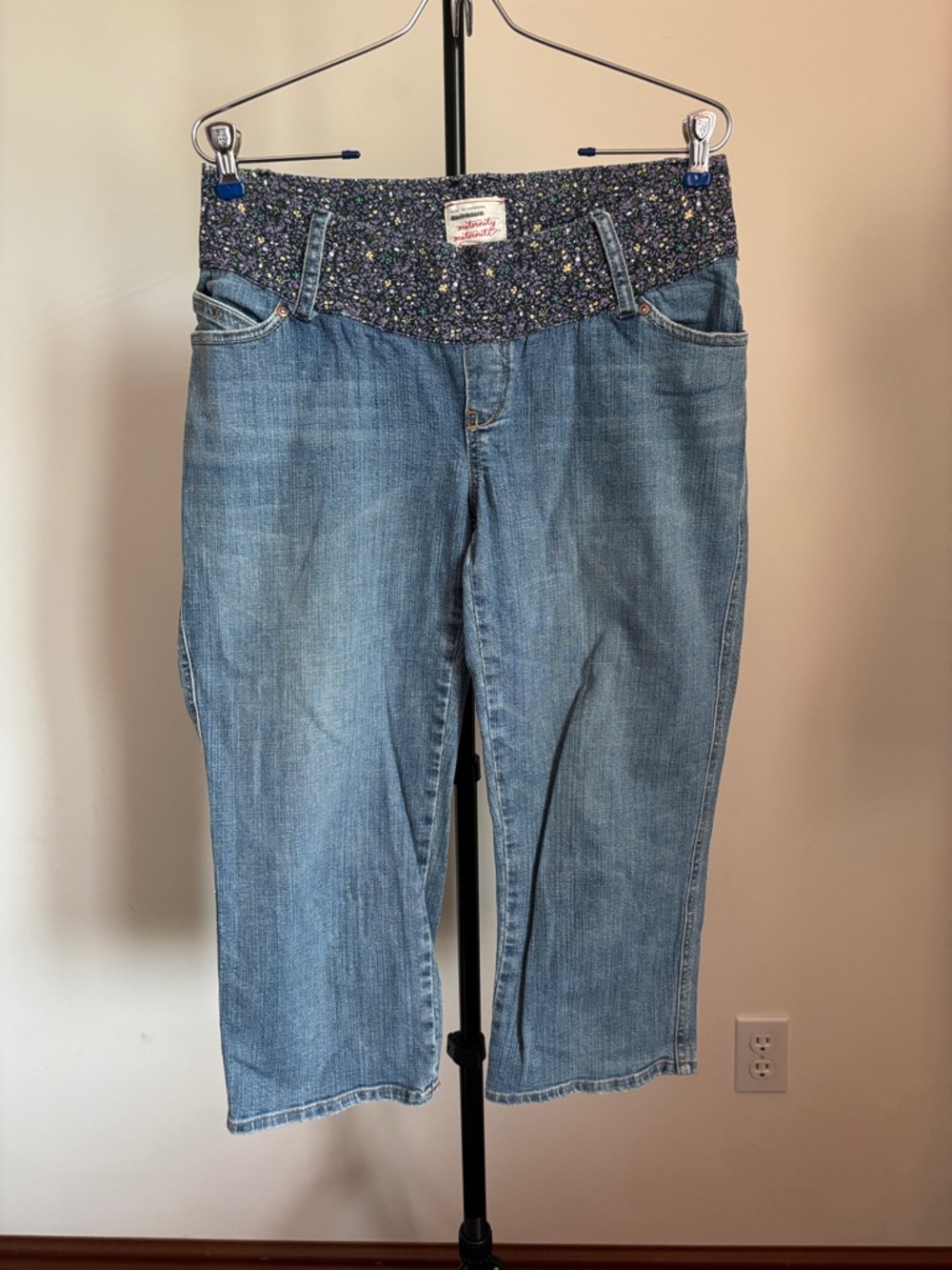 Old Navy Light Blue Cropped Jeans with Floral Stretch Waistband